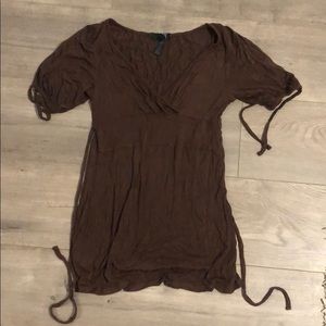 Brown short sleeve shirt